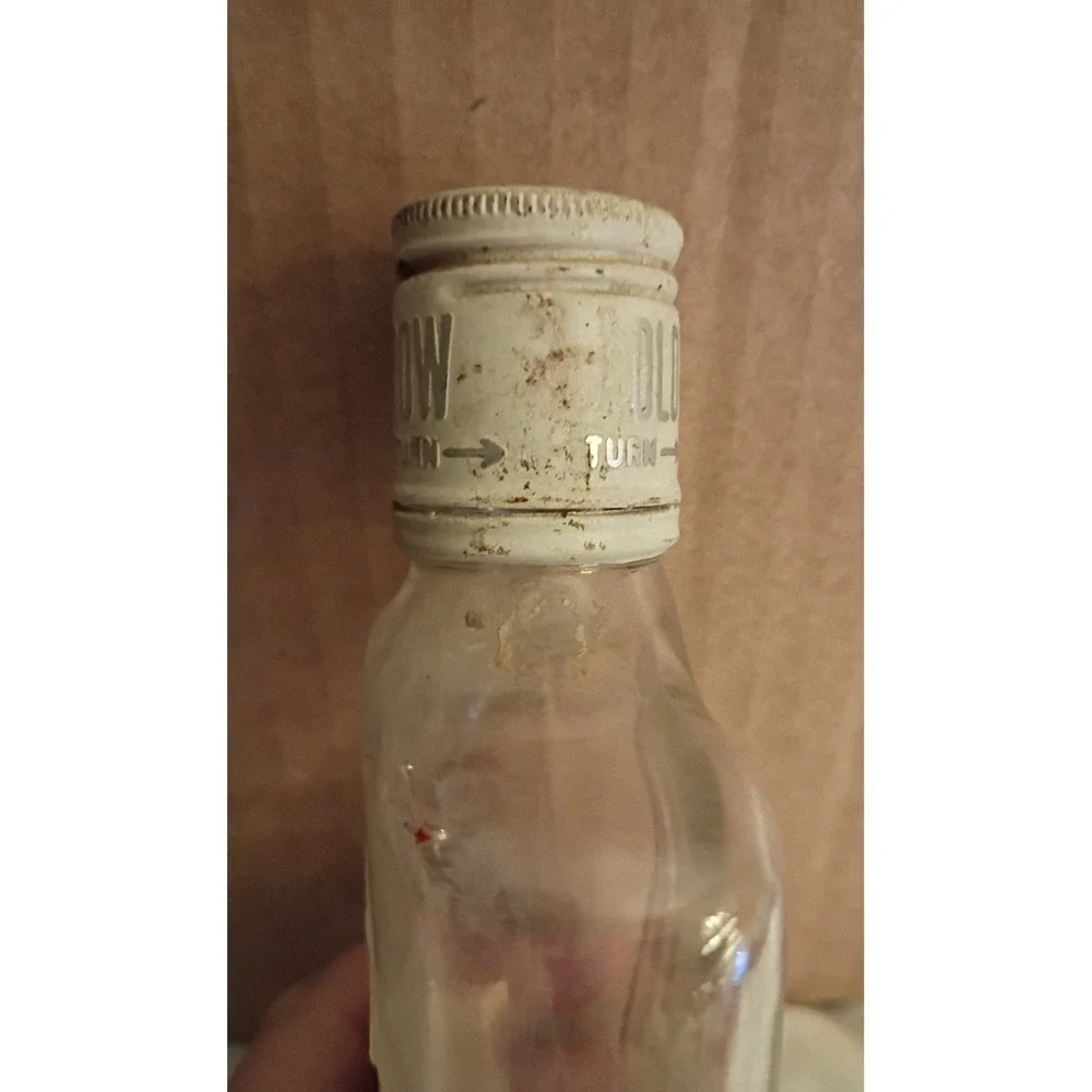 Vintage Old Crow Kentucky Bourbon Whiskey Half Pint Glass Bottle 6.5in 1965